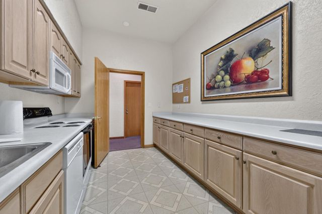 3236 Renaissance Drive SE, Rio Rancho, NM 87124