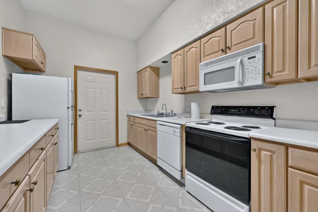 3236 Renaissance Drive SE, Rio Rancho, NM 87124