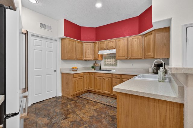 3236 Renaissance Drive SE, Rio Rancho, NM 87124