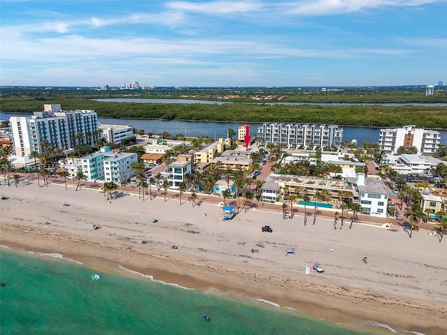 322 Harding Street B202, Hollywood, FL 33019