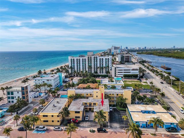 322 Harding Street B202, Hollywood, FL 33019