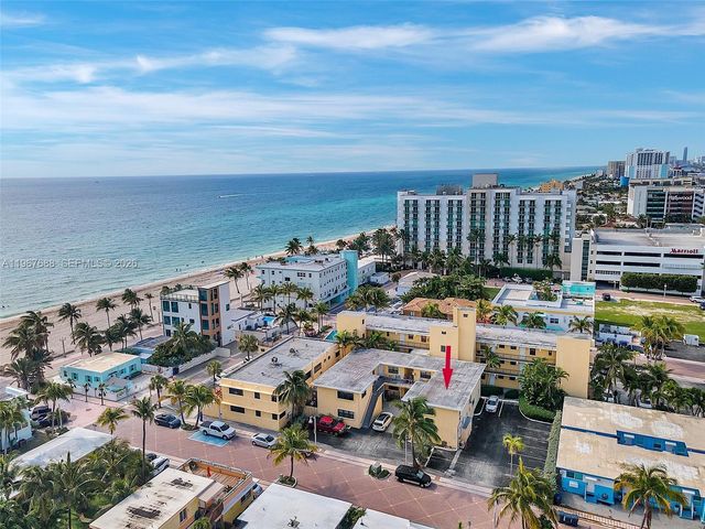 322 Harding Street B202, Hollywood, FL 33019