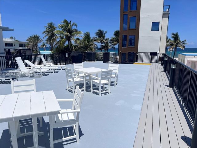 322 Harding Street B202, Hollywood, FL 33019