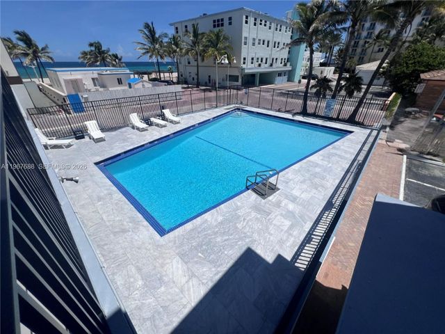322 Harding Street B202, Hollywood, FL 33019