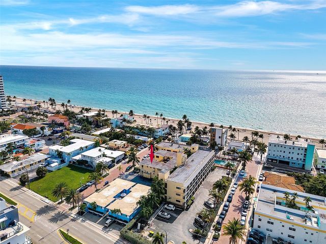 322 Harding Street B202, Hollywood, FL 33019