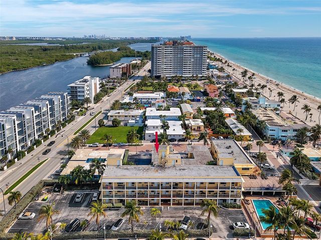322 Harding Street B202, Hollywood, FL 33019