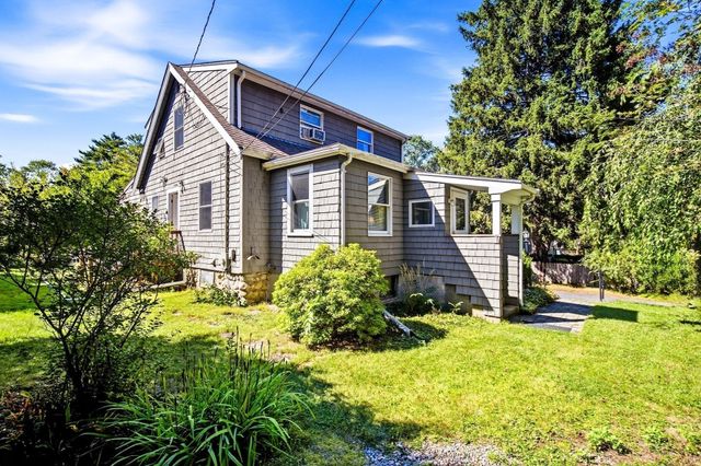 329 Sumner St, Norwood, MA 02062