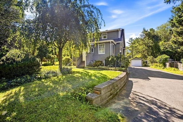 329 Sumner St, Norwood, MA 02062