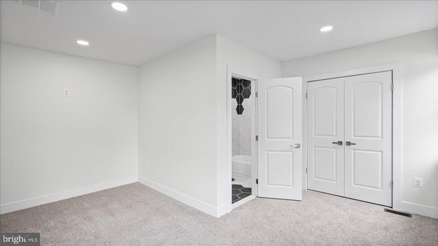 5605 GROVELAND AVE, Baltimore, MD 21215