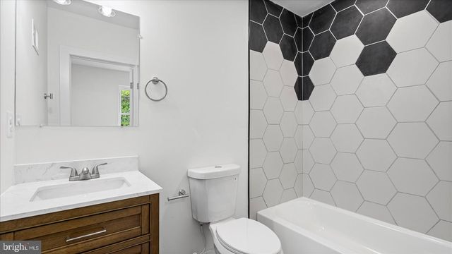 5605 GROVELAND AVE, Baltimore, MD 21215