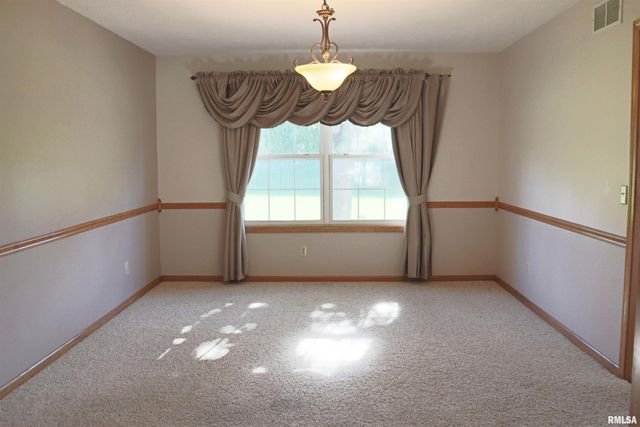 10722 N LAURALINE Court, Peoria, IL 61615
