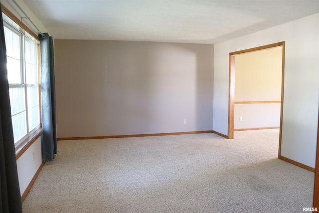 10722 N LAURALINE Court, Peoria, IL 61615