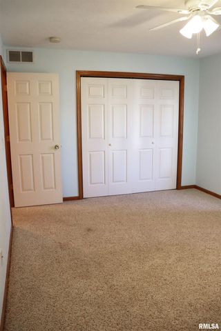 10722 N LAURALINE Court, Peoria, IL 61615
