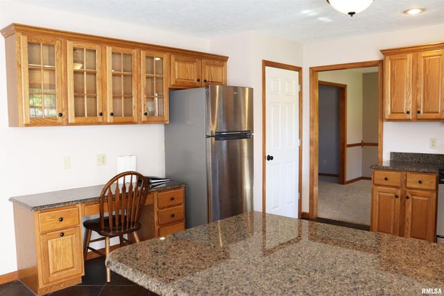 10722 N LAURALINE Court, Peoria, IL 61615