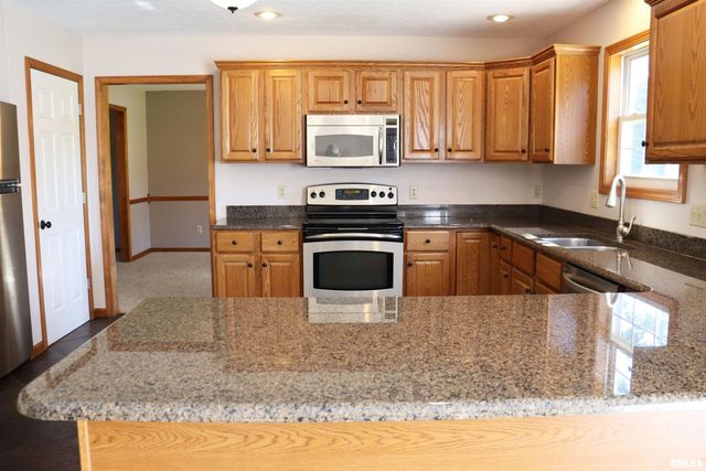 10722 N LAURALINE Court, Peoria, IL 61615