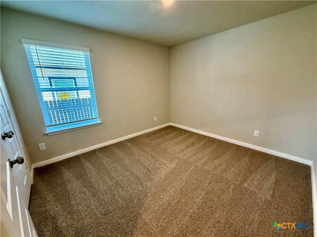 1208 Sweden, Seguin, TX 78155