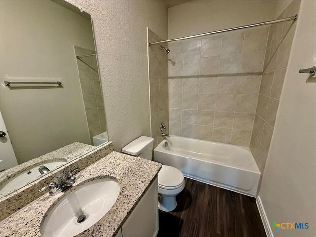 1208 Sweden, Seguin, TX 78155