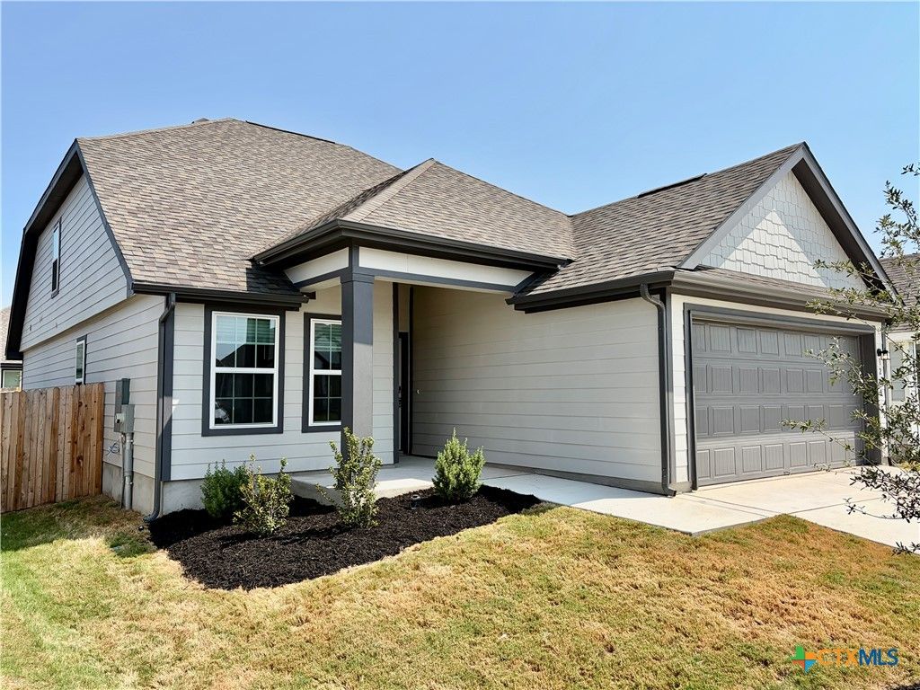 1208 Sweden, Seguin, TX 78155