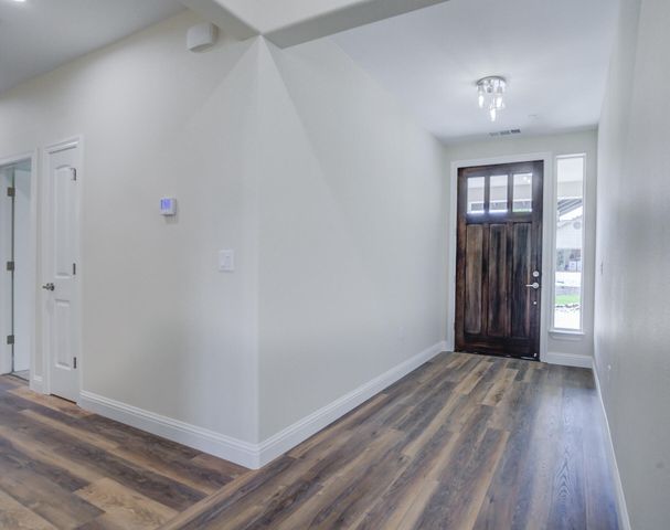 19686 White Horse Place, Cottonwood, CA 96022