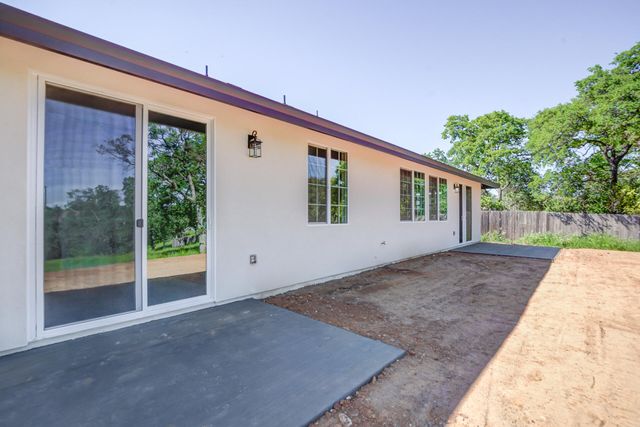 19686 White Horse Place, Cottonwood, CA 96022