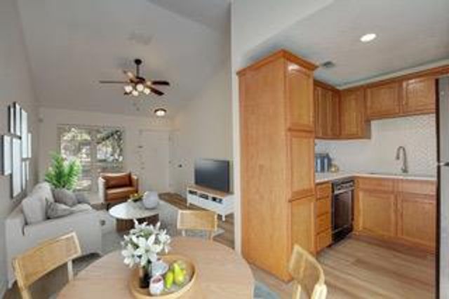 1015 E Yager LN 71, Austin, TX 78753