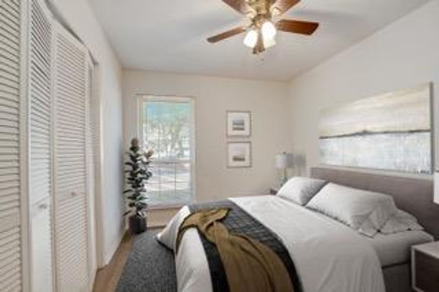 1015 E Yager LN 71, Austin, TX 78753