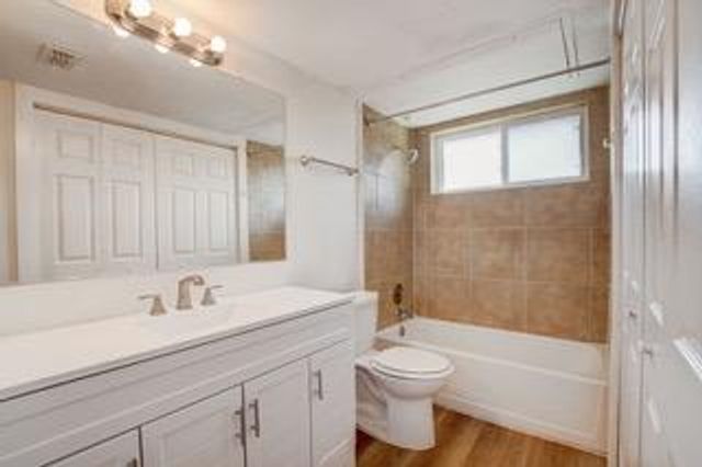 1015 E Yager LN 71, Austin, TX 78753