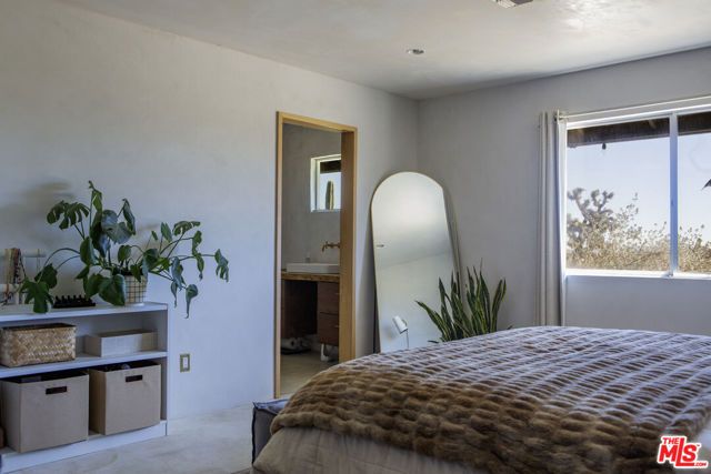 365 Rainbow Drive, Yucca Valley, CA 92284