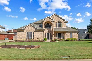 1209 Forest Green Drive, Kennedale, TX 76060