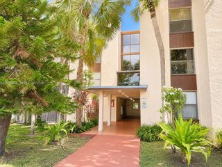 14421 N Kendall Drive 000, Miami, FL 33186