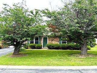 1130 Horse Mountain Rd Apt B, Shelbyville, TN 37160