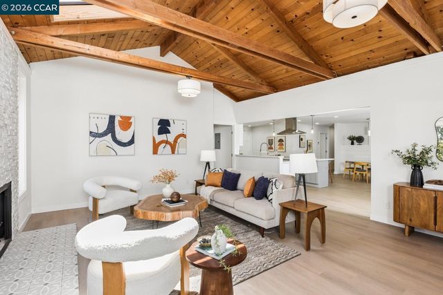 16 Ruth Court, Lafayette, CA 94549