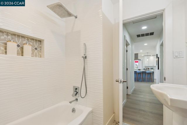 16 Ruth Court, Lafayette, CA 94549