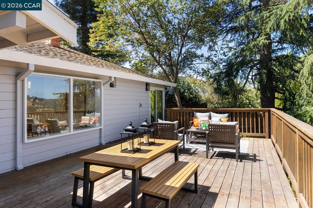 16 Ruth Court, Lafayette, CA 94549
