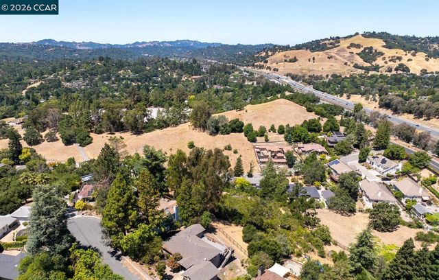 16 Ruth Court, Lafayette, CA 94549