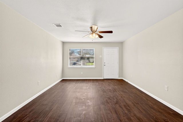 4613 Crenshaw Avenue, Fort Worth, TX 76105