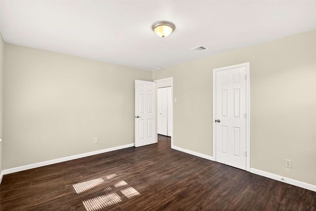 4613 Crenshaw Avenue, Fort Worth, TX 76105