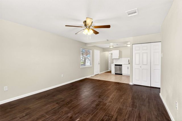 4613 Crenshaw Avenue, Fort Worth, TX 76105