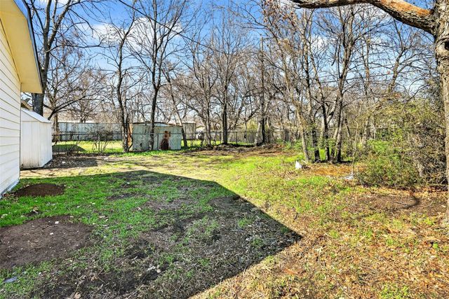 4613 Crenshaw Avenue, Fort Worth, TX 76105