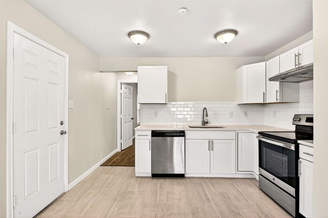 4613 Crenshaw Avenue, Fort Worth, TX 76105