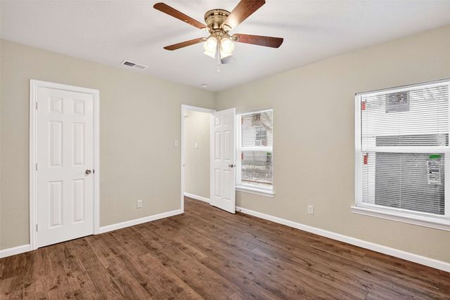 4613 Crenshaw Avenue, Fort Worth, TX 76105