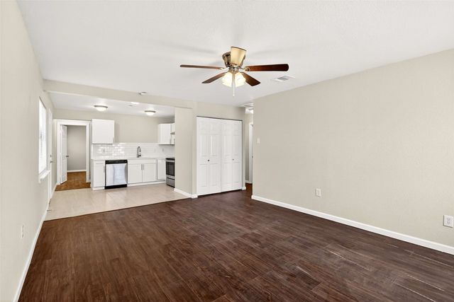 4613 Crenshaw Avenue, Fort Worth, TX 76105