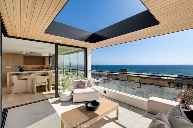 228 Moonstone, Manhattan Beach, CA 90266