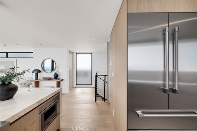 228 Moonstone, Manhattan Beach, CA 90266