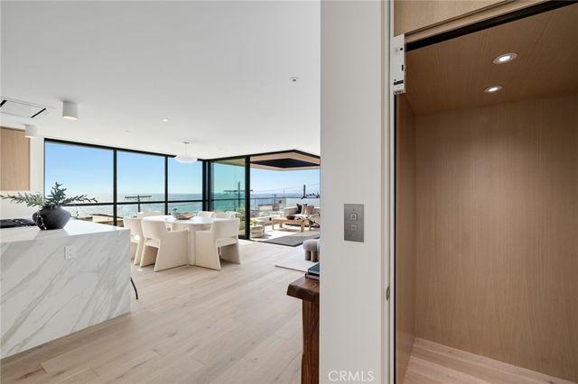 228 Moonstone, Manhattan Beach, CA 90266