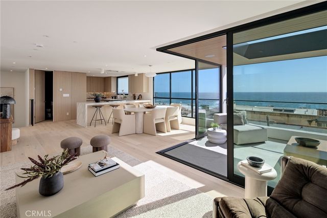 228 Moonstone, Manhattan Beach, CA 90266