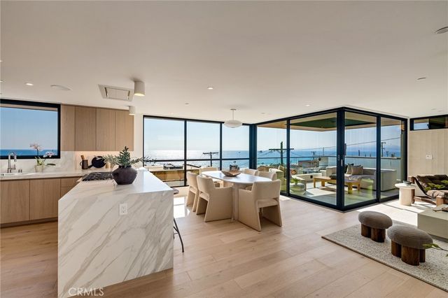 228 Moonstone, Manhattan Beach, CA 90266
