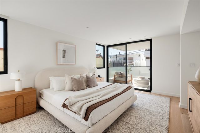 228 Moonstone, Manhattan Beach, CA 90266