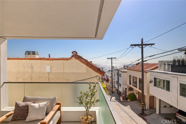 228 Moonstone, Manhattan Beach, CA 90266