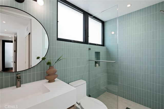 228 Moonstone, Manhattan Beach, CA 90266